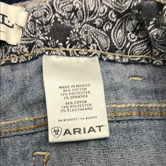 Women's Blue Jeans - Picture 8 of 8